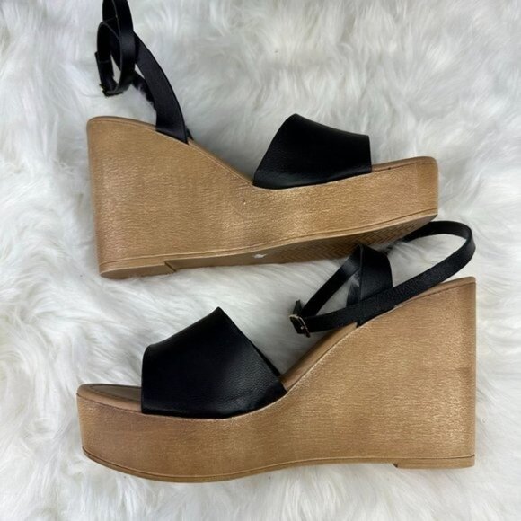 Steve Madden Welsh Wedge Sandals in Black Leather - Picture 5 of 6